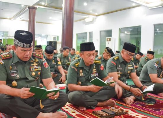 Jelang HUT TNI-ke 78, Kodam Pattimura Gelar Doa Bersama