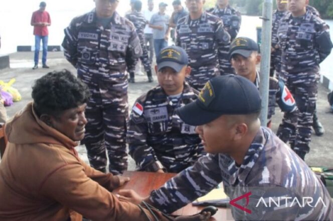 
Menjaga Beranda Depan Nusantara, Lanal Tual Sentuh Hati Nelayan Kei
