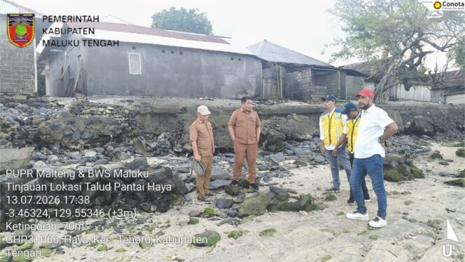 
Usulan Bupati Direspons Kilat Menteri PU, Tim BWS Maluku “Kepung” Lokasi Abrasi dan Talud