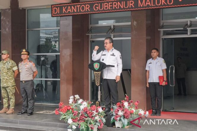 
Gubernur Serukan Pemuda Perkuat Patriotisme Jaga Persatuan